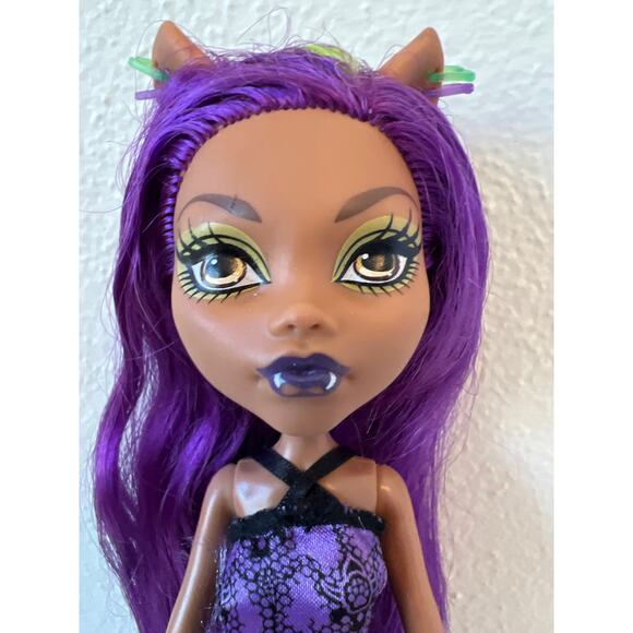 Monster High Scaris City of Frights Clawdeen Wolf Doll *Read Two Left Hands - Picture 4 of 6